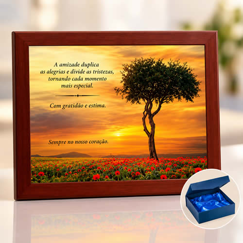 Placa-Comemorativa-a-cores-base-madeira