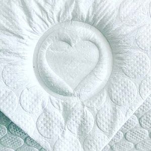 Carimbo decorativo em relevo para papel higiénico de hotel com formato de coração