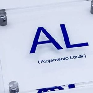 Placa acrilico escritorio para dar a conhecer a localização de serviço